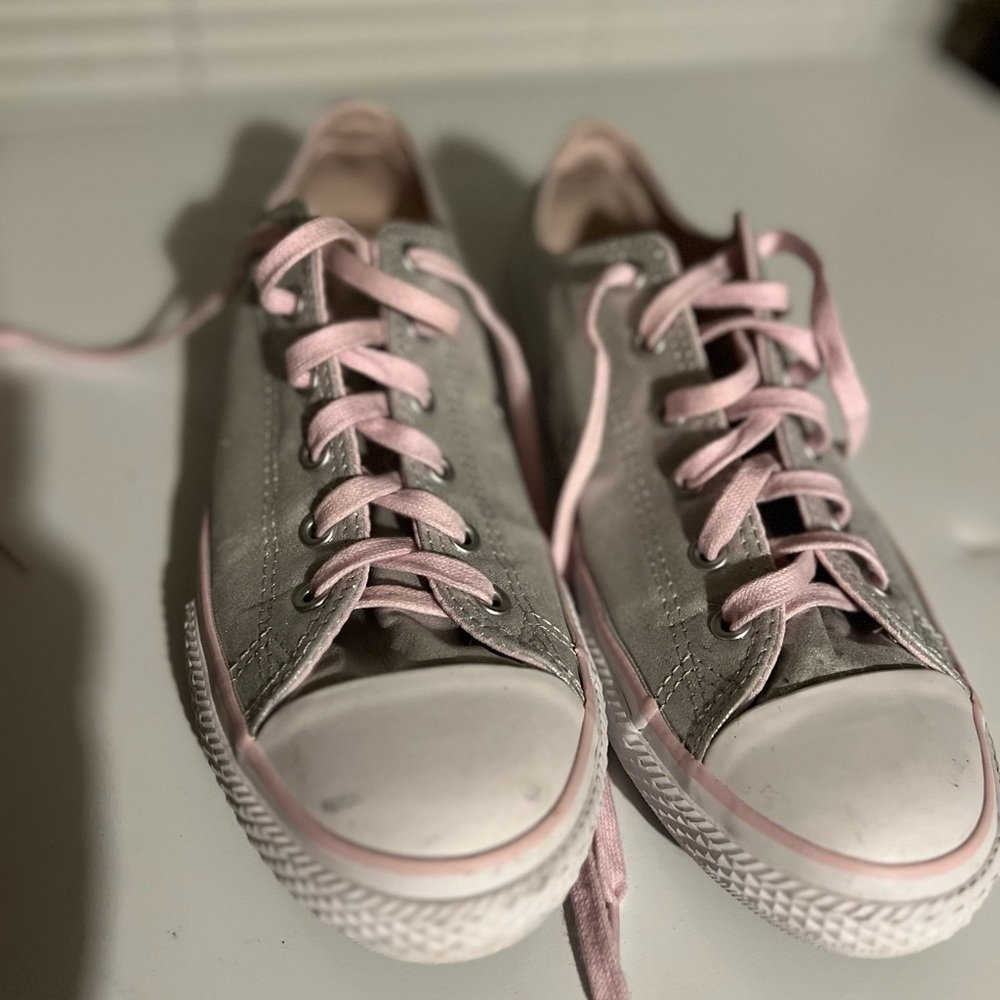 Silver women All star Converse.